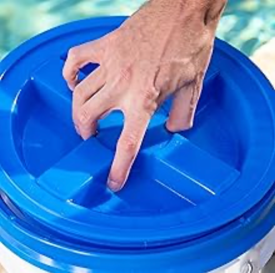 Gamma Seal LID For Bucket, Fits 3.5, 5, 6 & 7 Gallon, BLUE